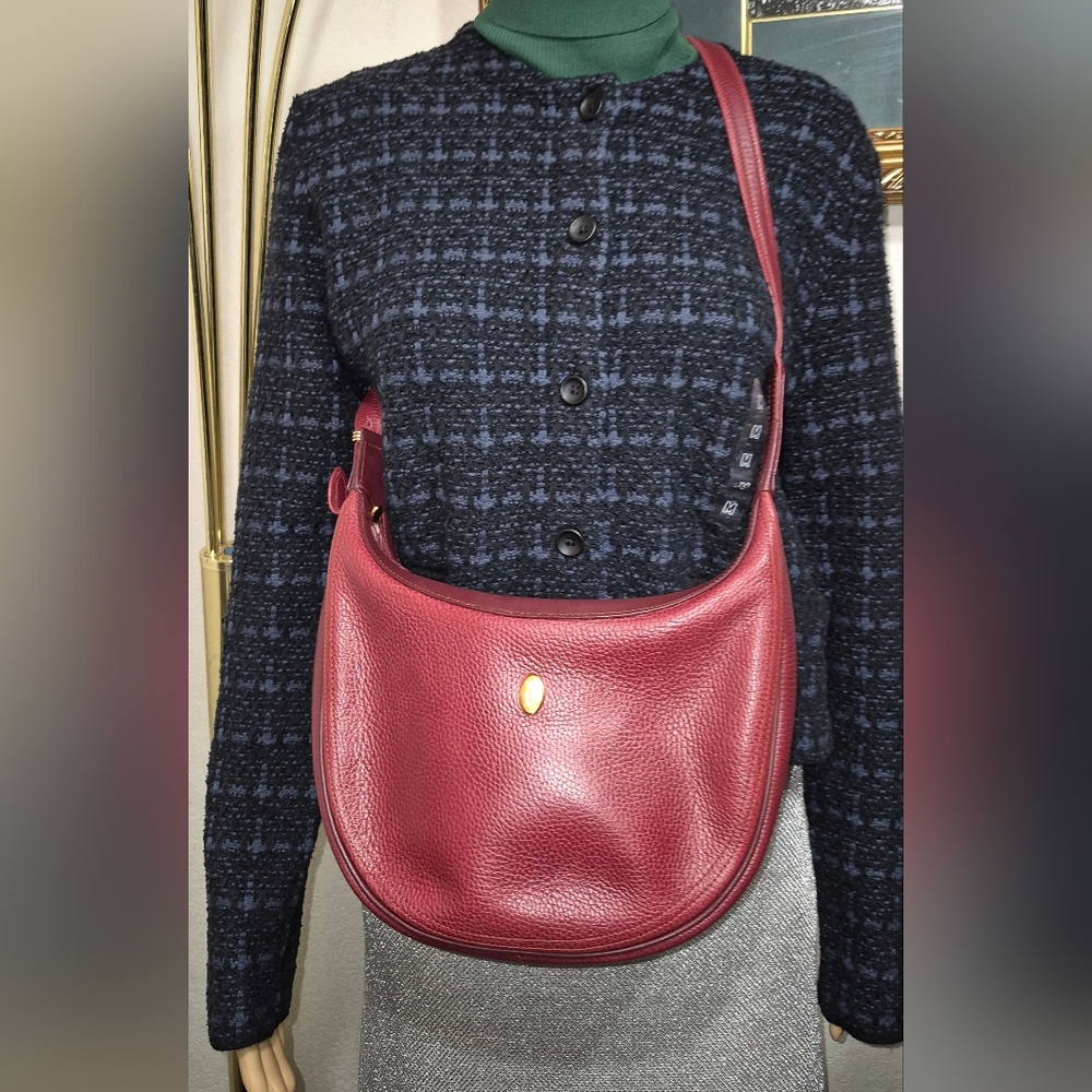 Elegant cartier Leather crossbody Bag - Picture 2 of 16